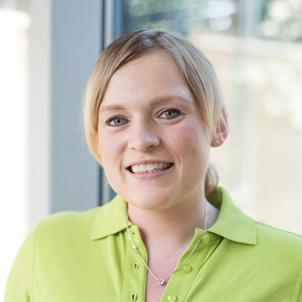 Jennifer Duesmann Zahnmedizinische Fachangestellte Jennifer Duesmann Zahnmedizinische Fachangestellte